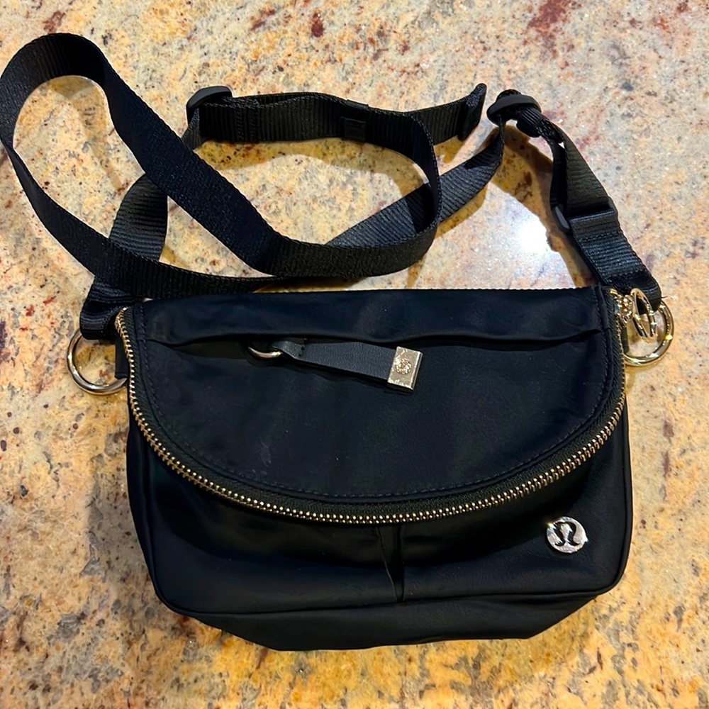 Lululemon Fanny pack/crossbody bag